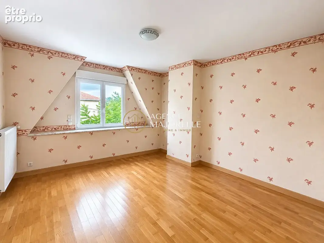 Maison de caractère avec de nombreuses dépendances ! - photo 14