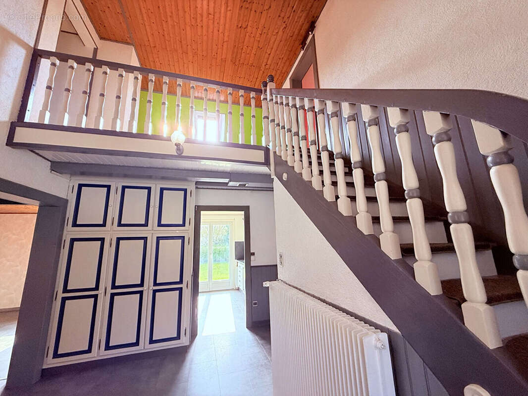 Maison  5 pièce(s)  127 m2 sur un terrains de  27 ares - photo 8