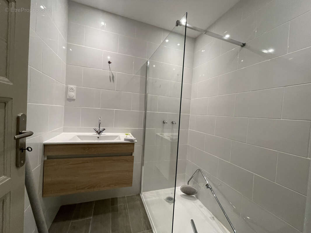 Maison à SAINT-GERVAIS-SUR-ROUBION