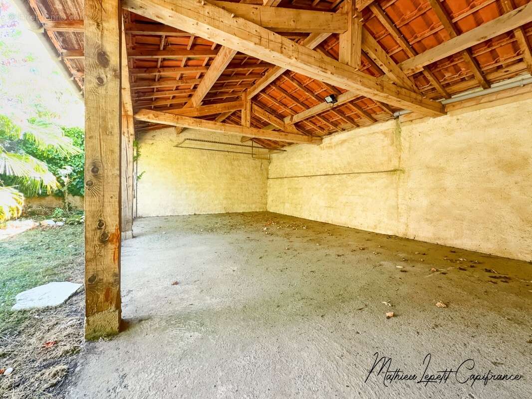  À VENDRE – Maison familiale de 159 m² avec 5 chambres et dépendance – PÉRIGUEUX (Quartier Hôpital) - photo 11