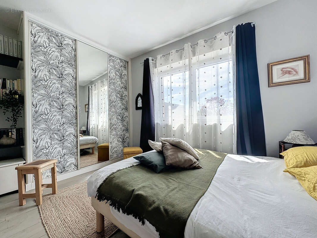Maison en pierre rénovée avec piscine et dépendances - photo 8