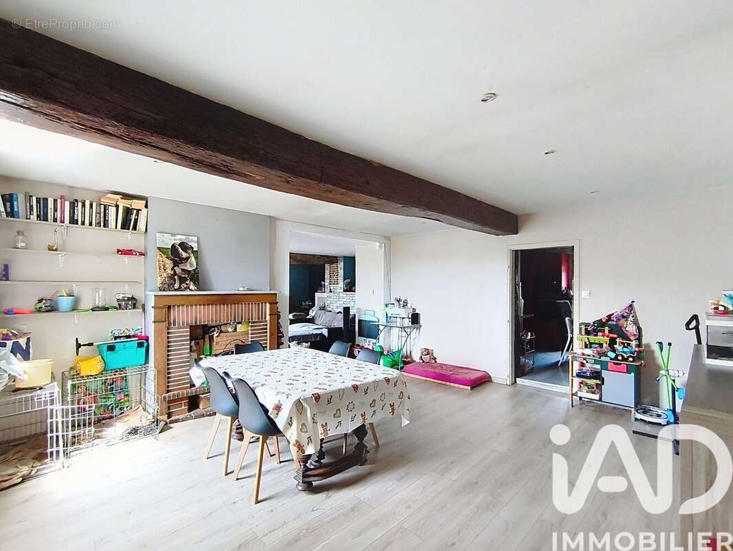 Maison 107 m² à Saulnieres  - photo 2