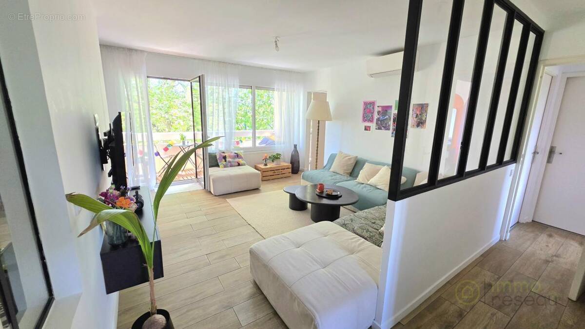 Appartement à MARSEILLE-11E