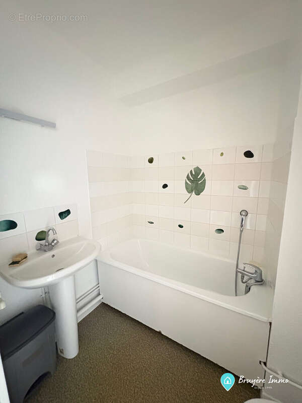 Appartement à AULNOYE-AYMERIES