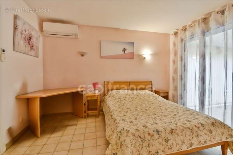 Maison à NEBIAN