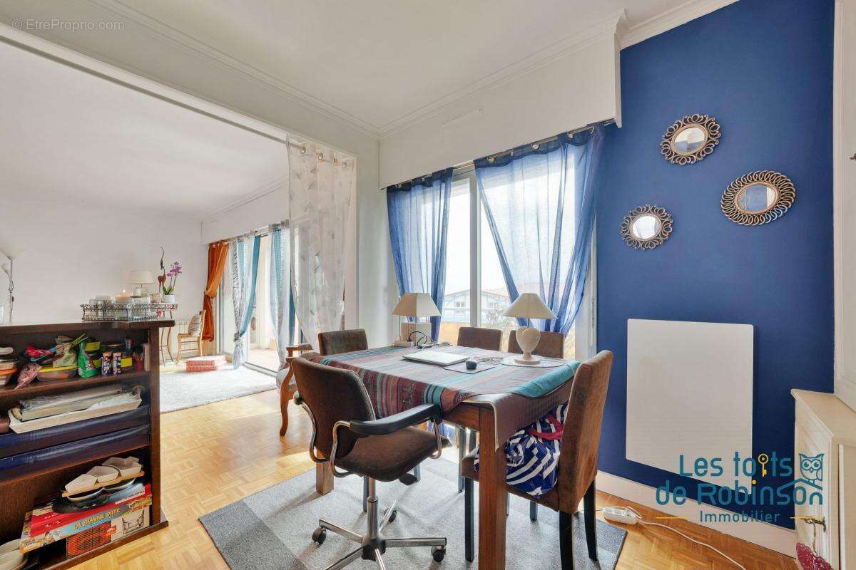 Appartement à LE PLESSIS-ROBINSON