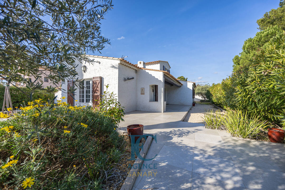 Maison à SAINT-CYR-SUR-MER