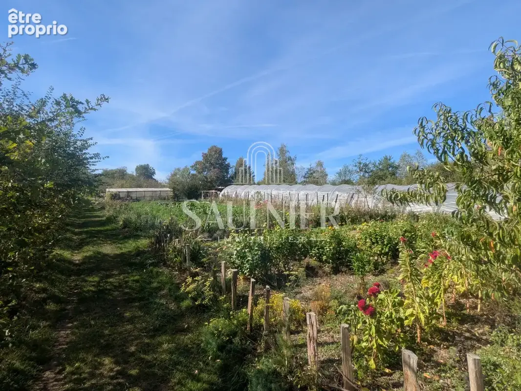 Photo Terrain à Monthou-Sur-Bievre au prix de 118 800€