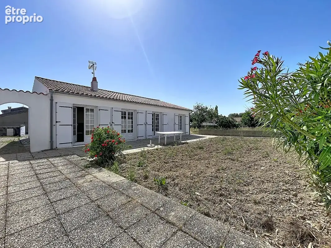 Maison familiale Plain pied Saint Xandre 4 pièces 105m² - photo 2