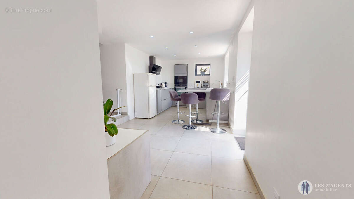 Maison à SAINT-SULPICE