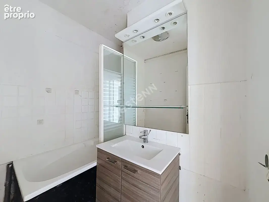 Montreuil, proche du quartier commercant de paul signac, dernier etage avec ascenseur, appartement 3 pieces avec balcon et cave - photo 5