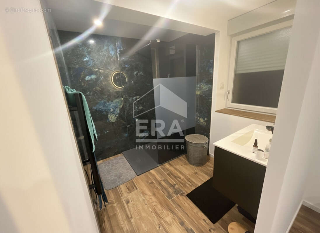 Appartement à ARC-SOUS-CICON