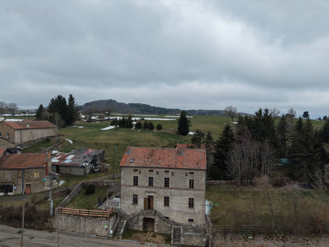 Maison à LACHAPELLE-GRAILLOUSE