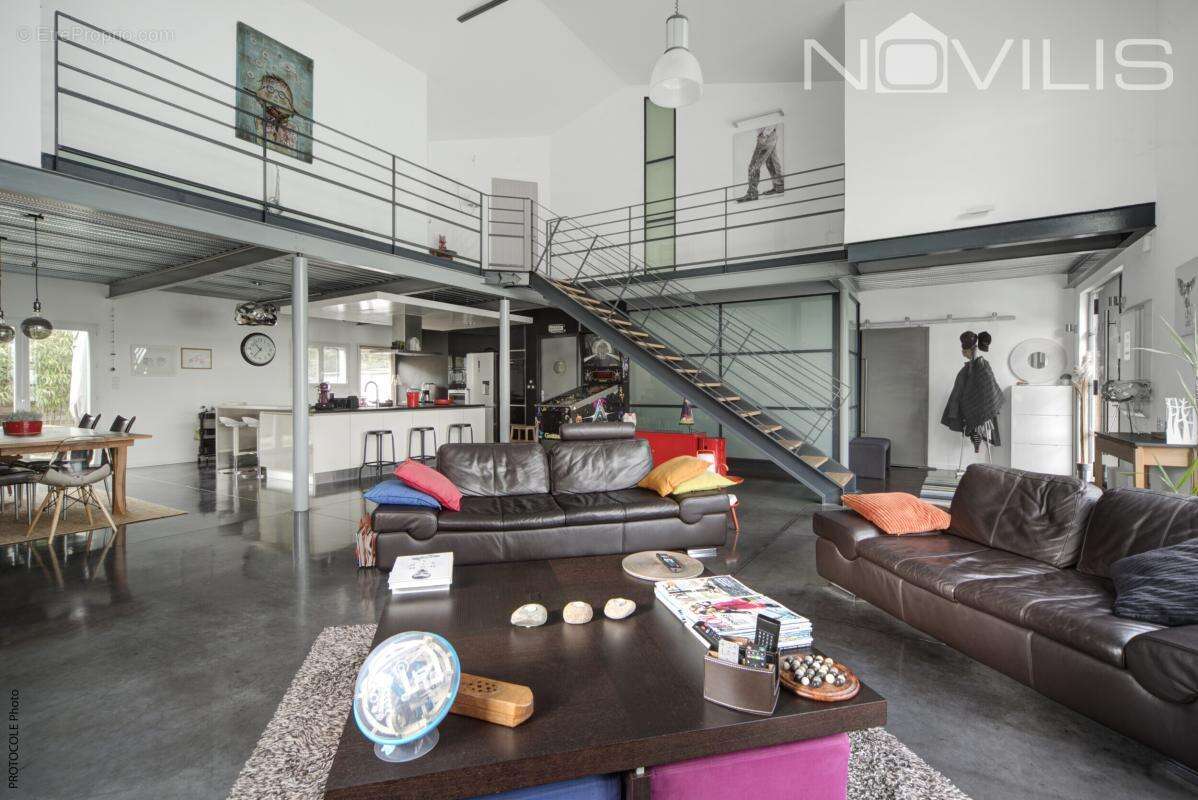 Maison à CASTELGINEST