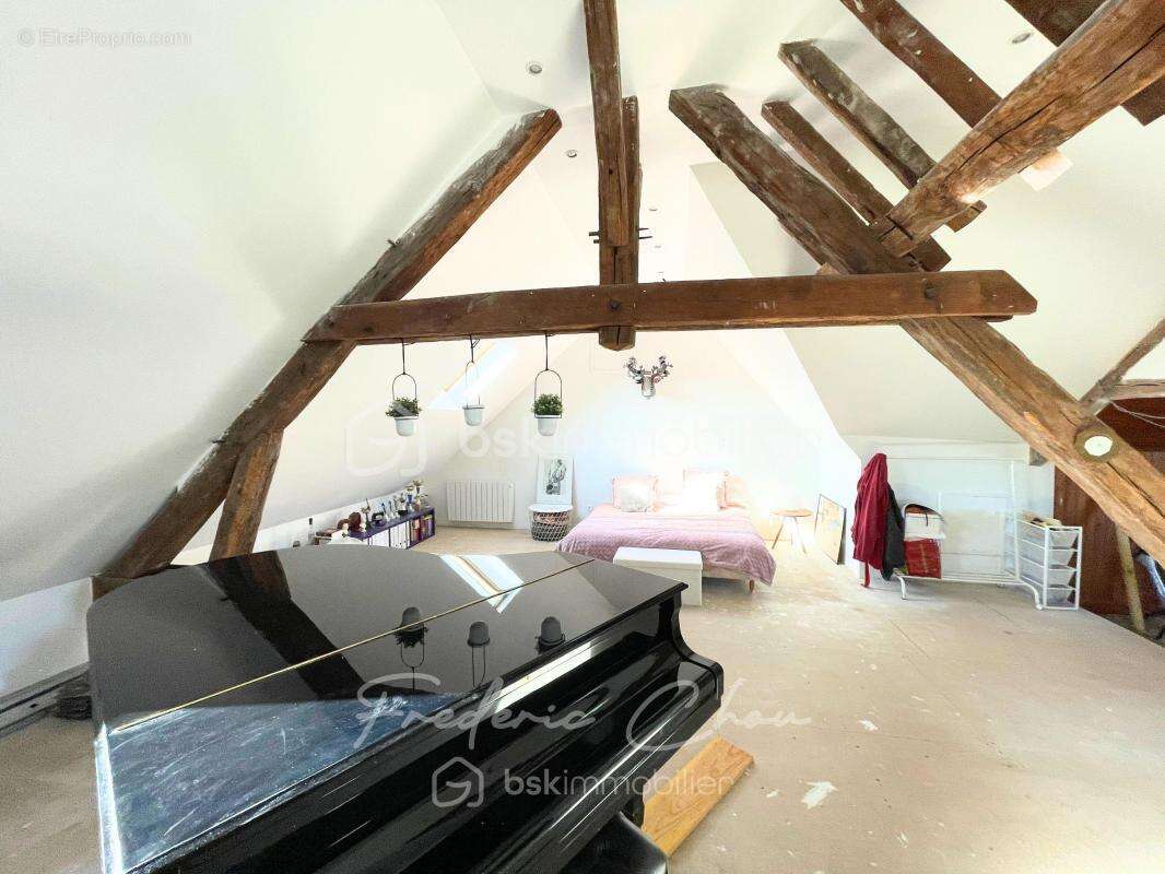 Maison à NANTEUIL-LE-HAUDOUIN