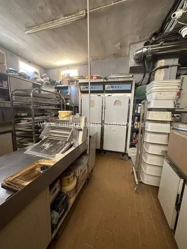 Commerce à MARSEILLE-12E