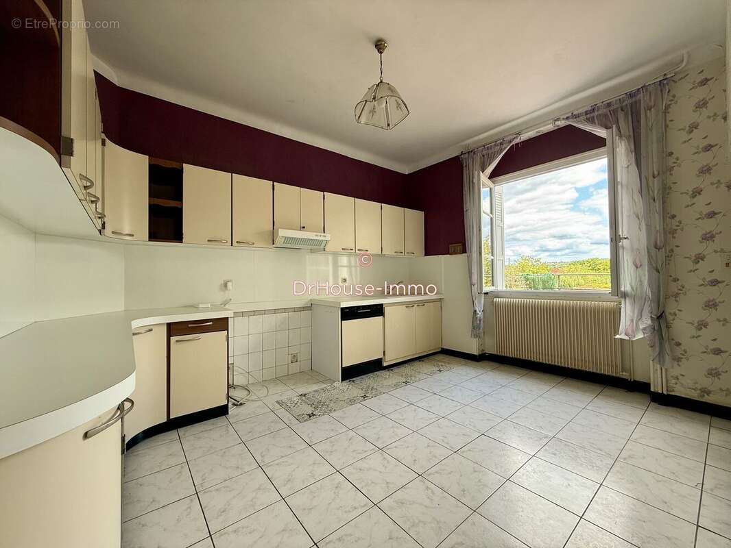 Maison à SAINT-ASTIER