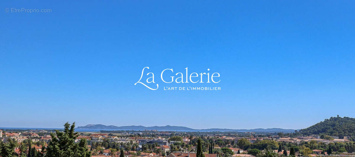 Appartement à HYERES