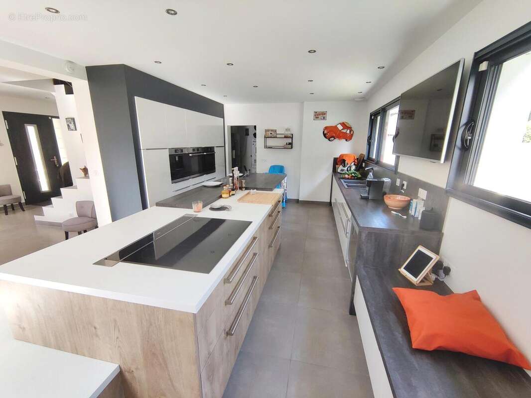 Maison 223 m² à Villiers-Saint-Frederic  - photo 5