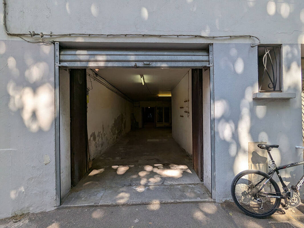 Parking à NARBONNE