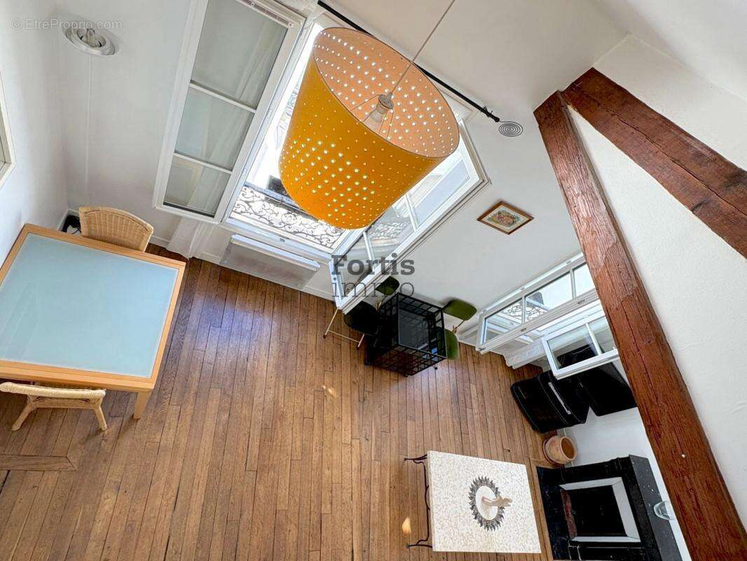 Appartement à PARIS-7E