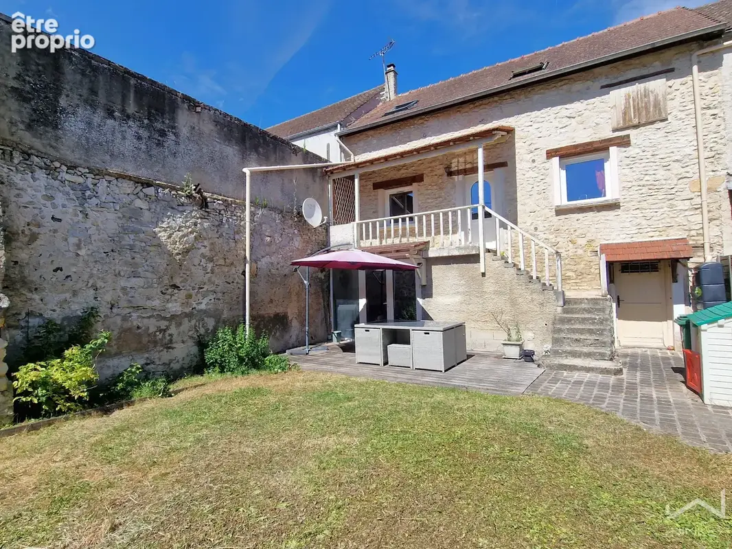Photo Maison à Nezel au prix de 269 000€