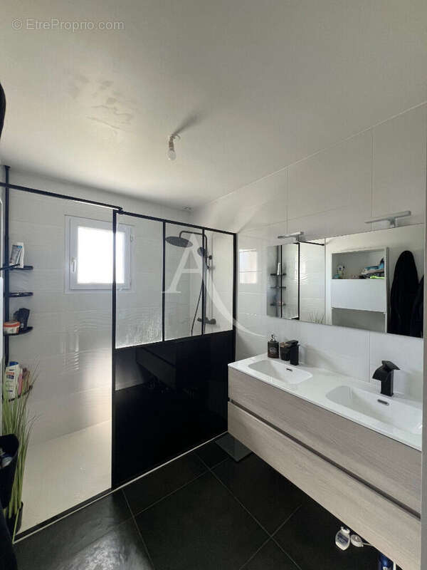 Maison à LONGEVILLE-SUR-MER