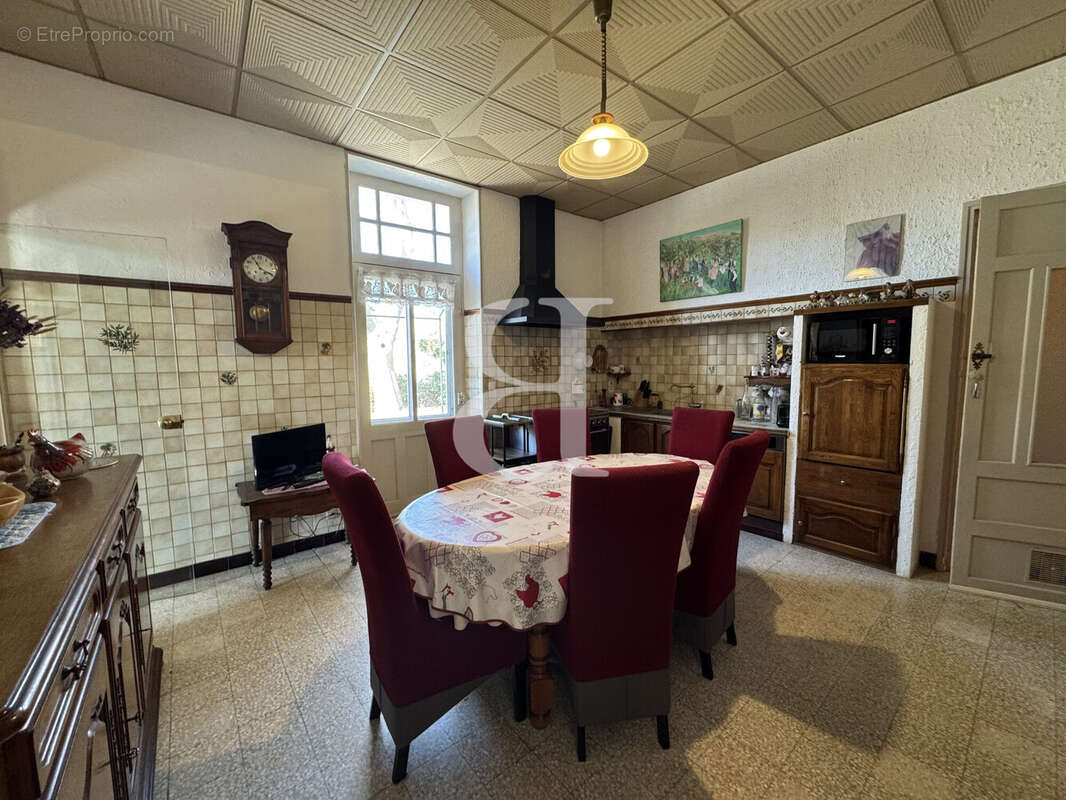Maison à MAILLANE