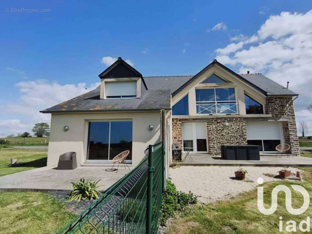 Photo 2 - Maison à JUILLEY