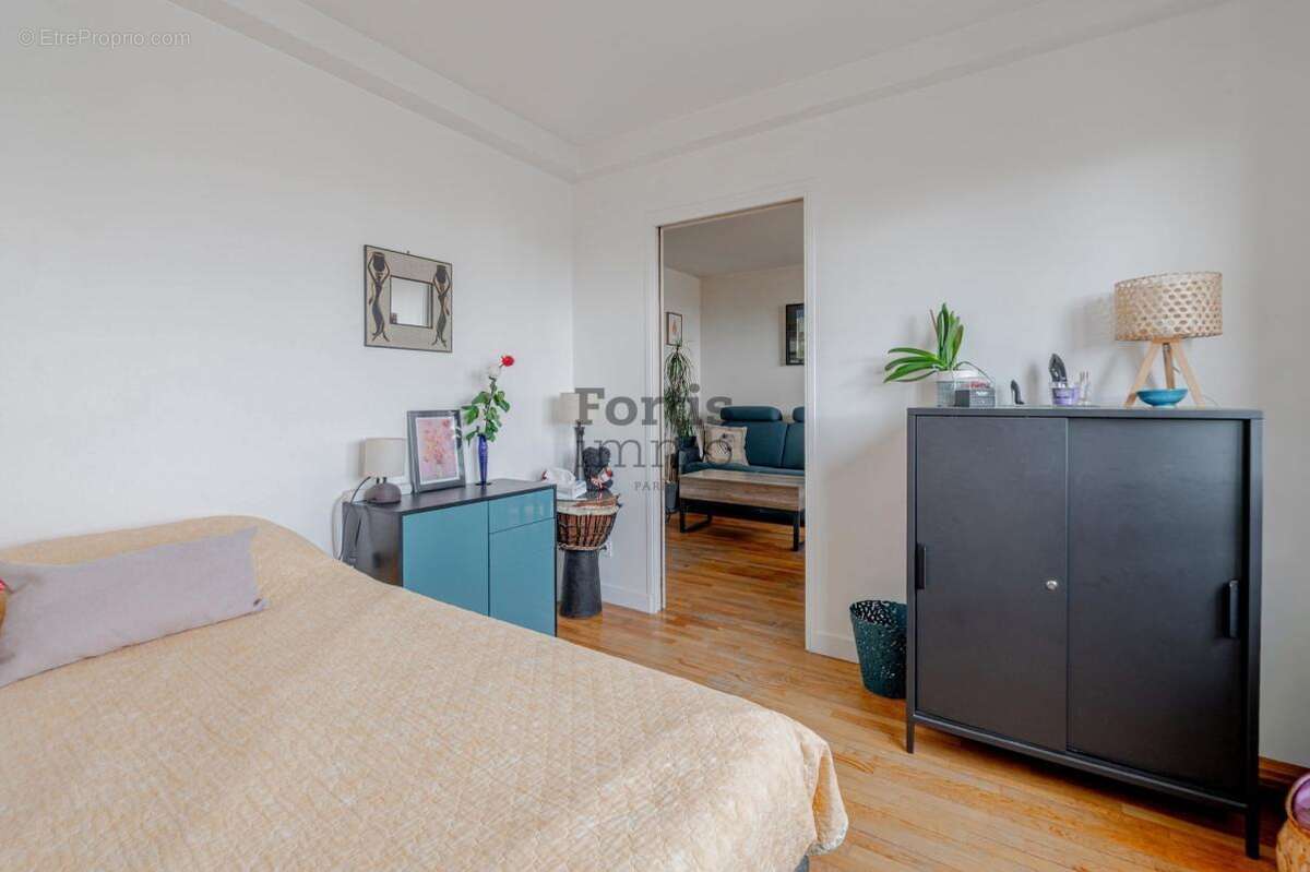 Appartement à PARIS-20E