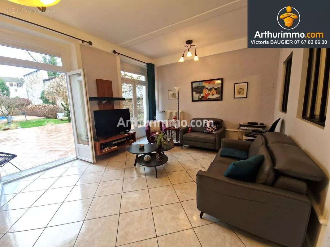 Maison à LONS-LE-SAUNIER