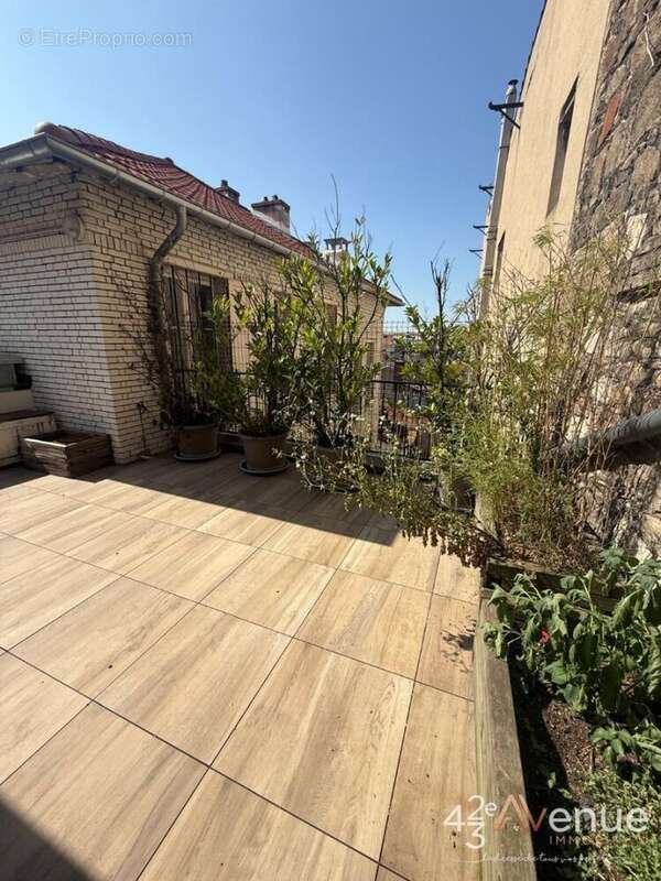 Appartement à SAINT-ETIENNE