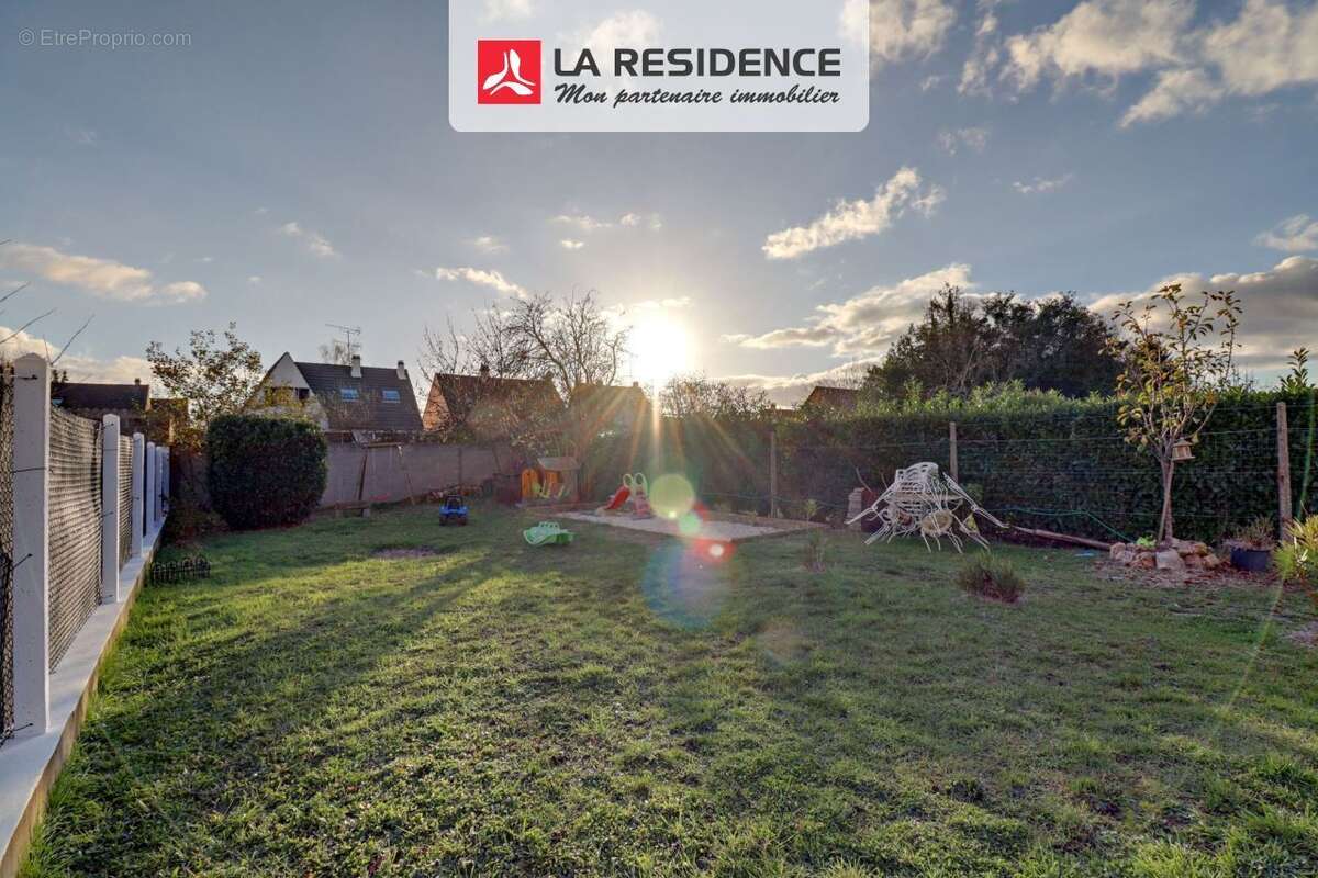 Maison à VILLIERS-SAINT-FREDERIC