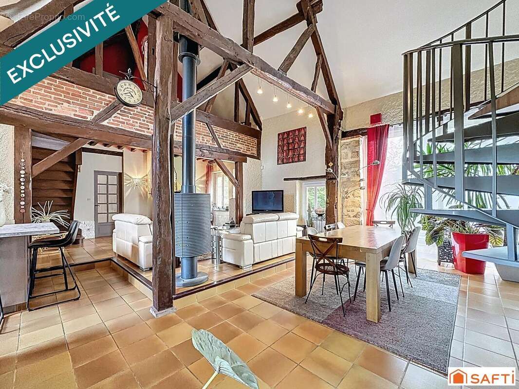 Maison 188 m² à Saint-Martin-D'ordon  - photo 5