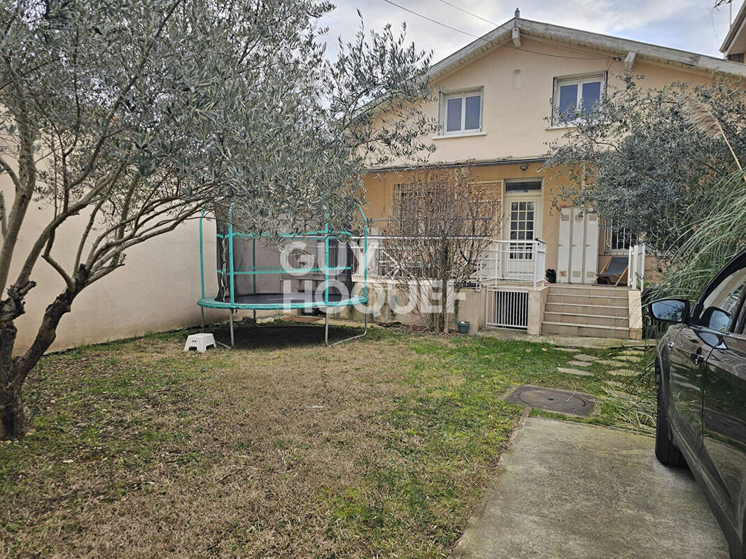 Maison à VILLEURBANNE