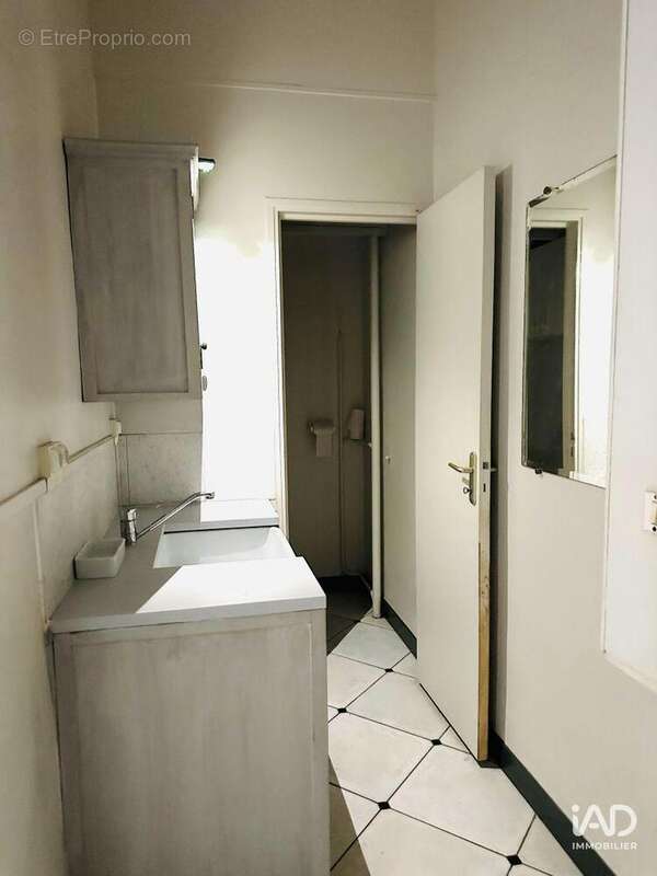 Photo 9 - Commerce à ETAMPES