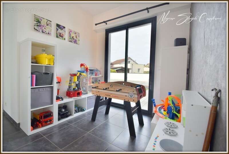 VILLA de plain-pied à vendre 7 pièces SOUSTONS (40) 158 m² environ, proche du lac - photo 9