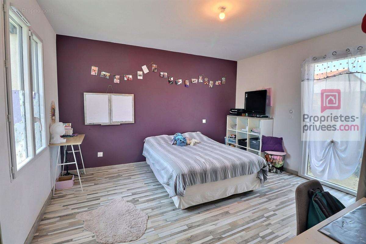 Maison 6 pièces 138 m2 avec GARAGE  - 4 CHAMBRES DONT UNE SUITE PARENTALE 137 m2 avec cellier et garage - photo 9