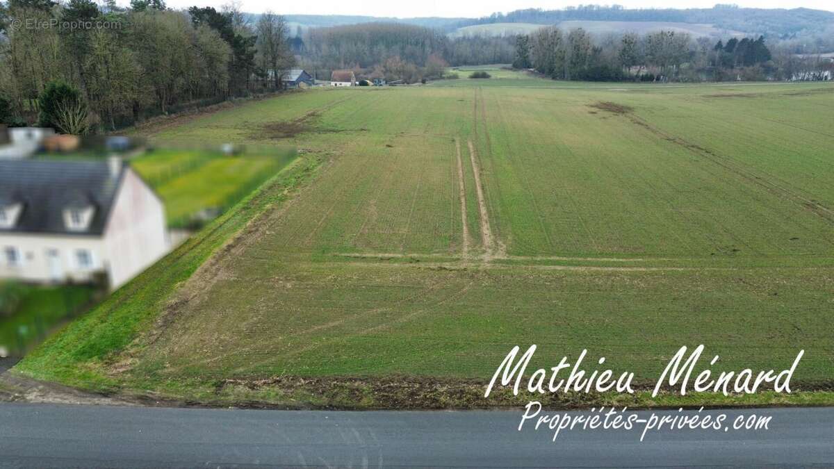 Terrain à SOISSONS
