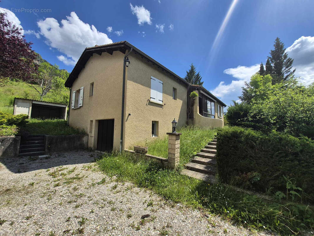 Maison à LAVAL-D&#039;AIX