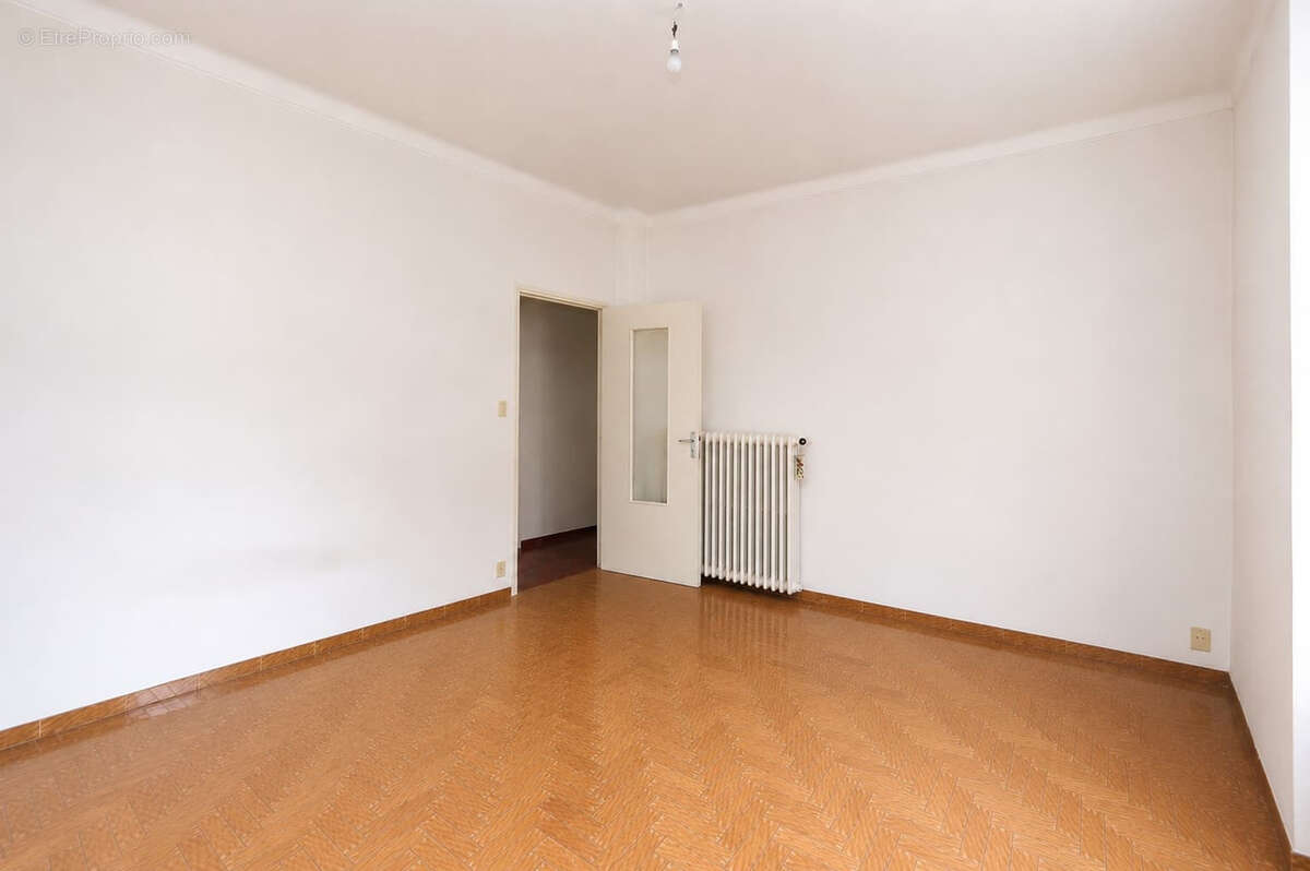 Appartement à TENDE