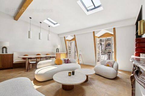 Appartement à PARIS-9E