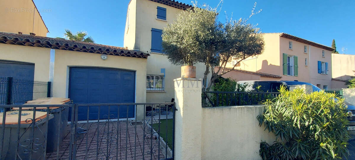 Maison à FREJUS