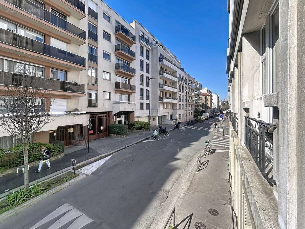 Appartement à PARIS-20E