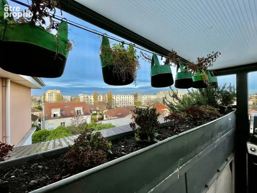 Appartement f2/3  73 m²  dernier étage avec terrasse - photo 5