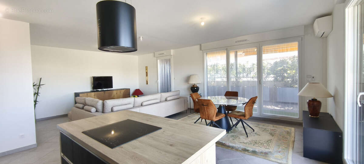 Appartement à FREJUS
