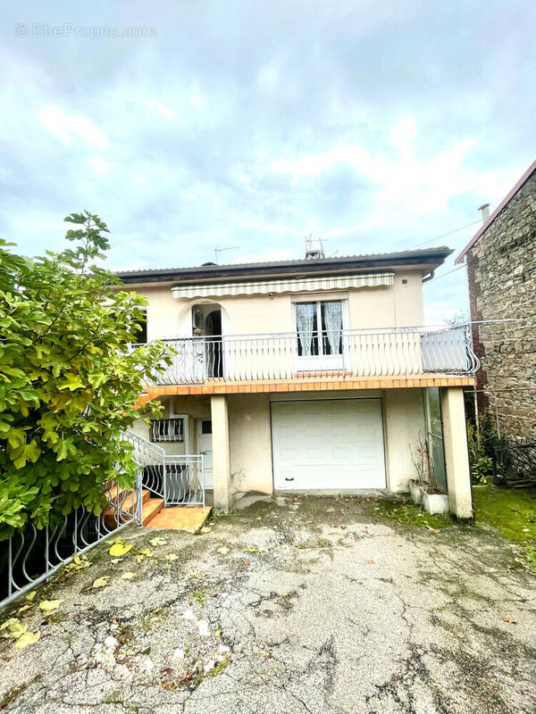 Photo 1 - Maison à SAINT-ETIENNE