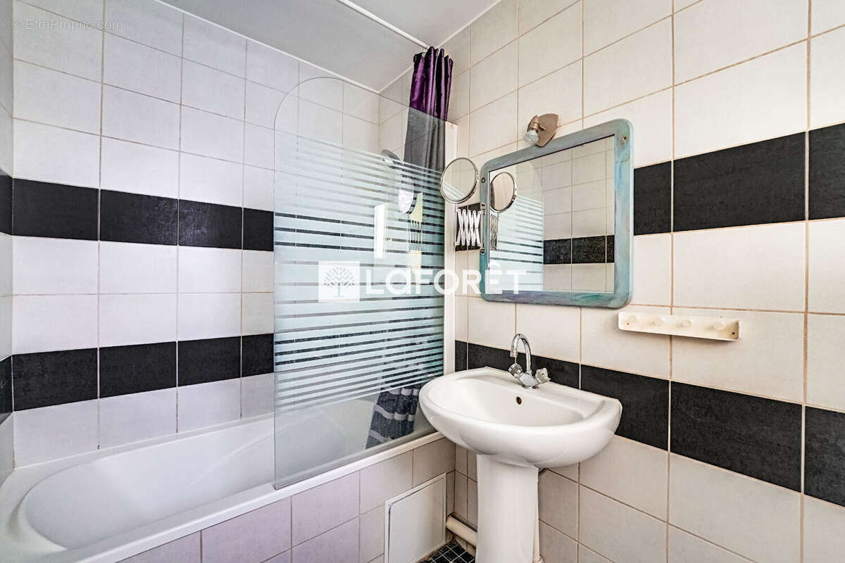 Appartement à PARIS-11E