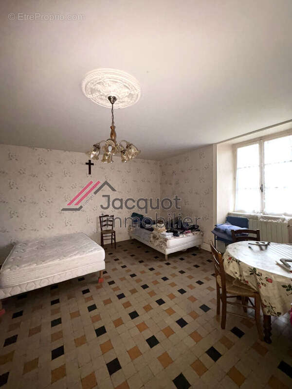 Maison 230 m² à Champagnole  - photo 6