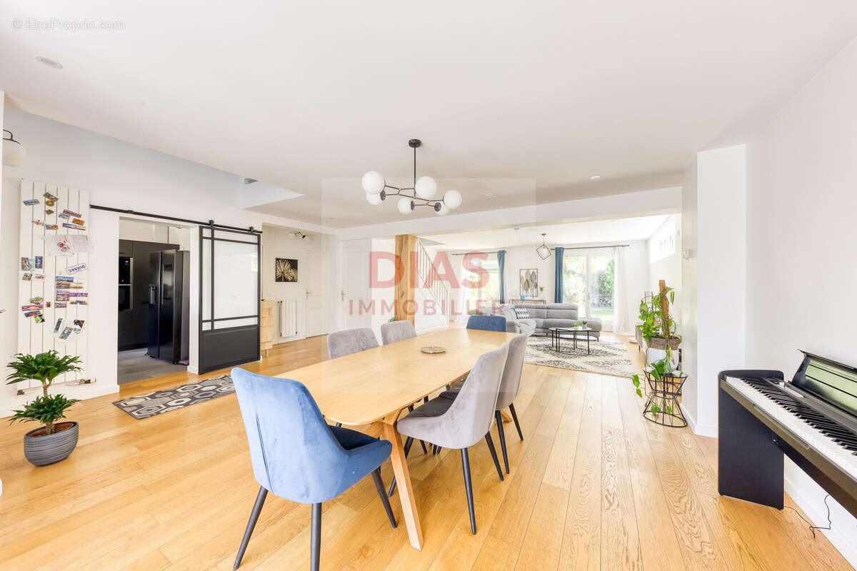 Maison à VILLIERS-SUR-MARNE